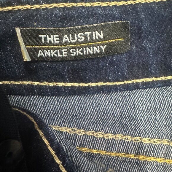 Vigoss Girls 10 The Austin Ankle Skinny Jeans Butterfly Embroidery Raw Hem Denim - Picture 6 of 15